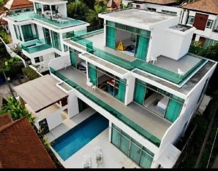 4 Bedrooms Villa in Kamala resale — photo 1