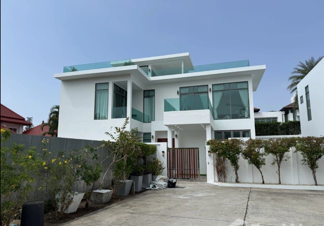 3 Bedrooms Villa kamala resale — photo 1