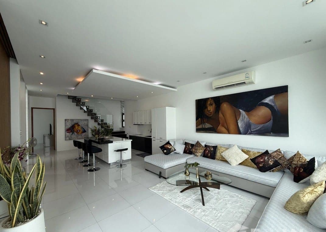 3 Bedrooms Villa kamala resale — photo 3