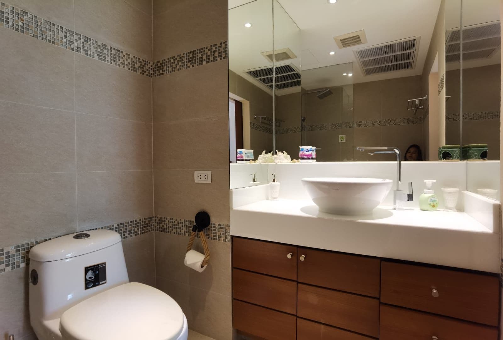 Allamanda 1 Bedroom resale — photo 2