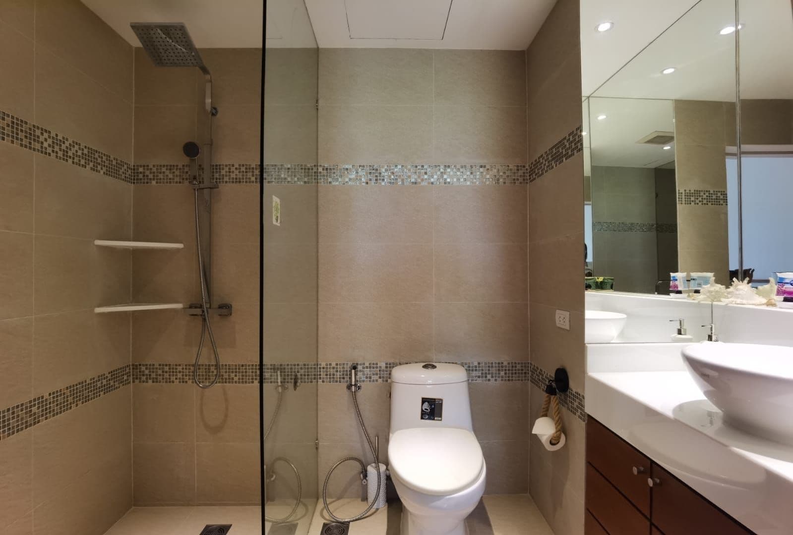Allamanda 1 Bedroom resale — photo 3