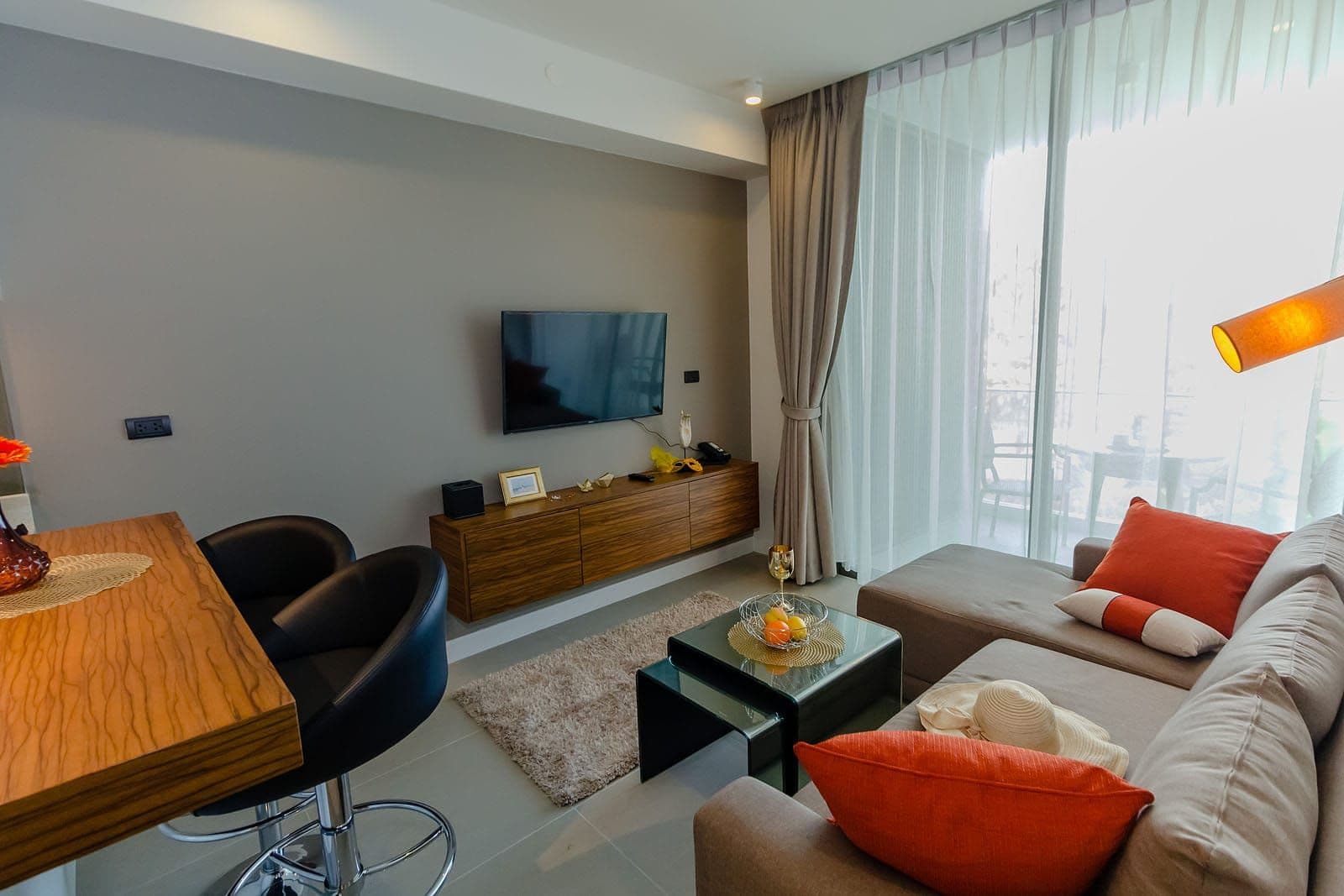 1 Bedroom Ocean stone resale — photo 4