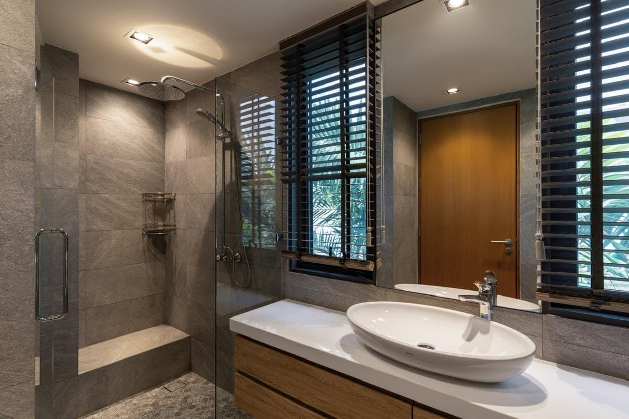 2 Bedrooms River House Resale — photo 3