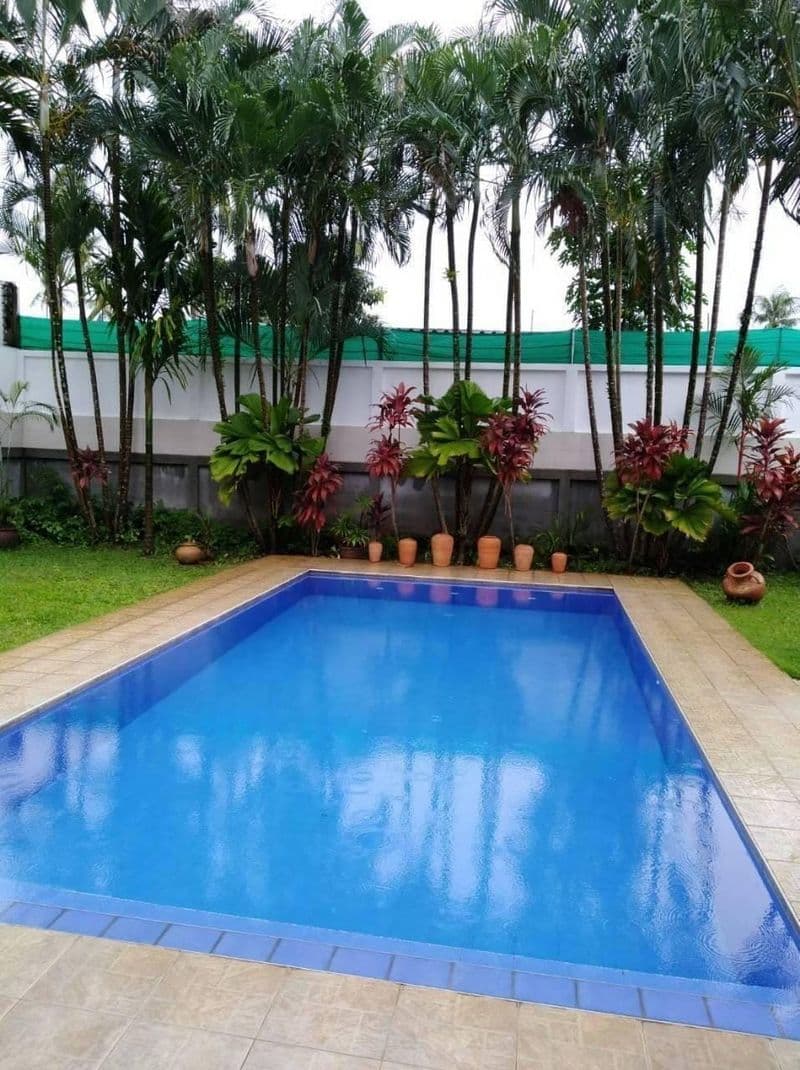 5 Bedrooms Villa Rawai Resale — photo 1