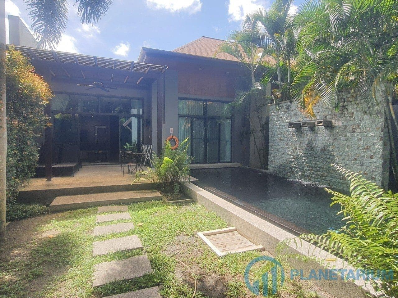 Private Pool Villa Rawai | Naiharn 3 bedroom resale — photo 1