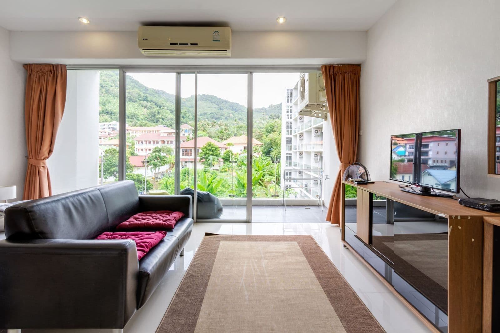1 bedroom Chic Condo at Kata resale — photo 4