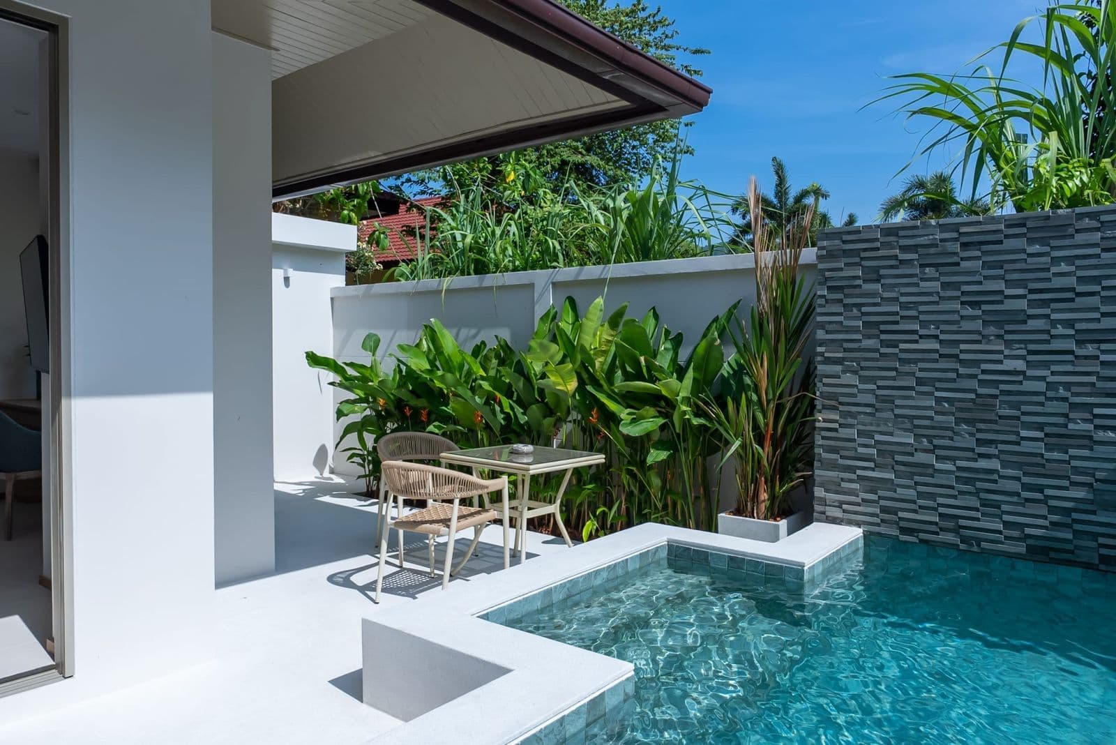3 bedroom pool villa Rawai for rent — photo 3