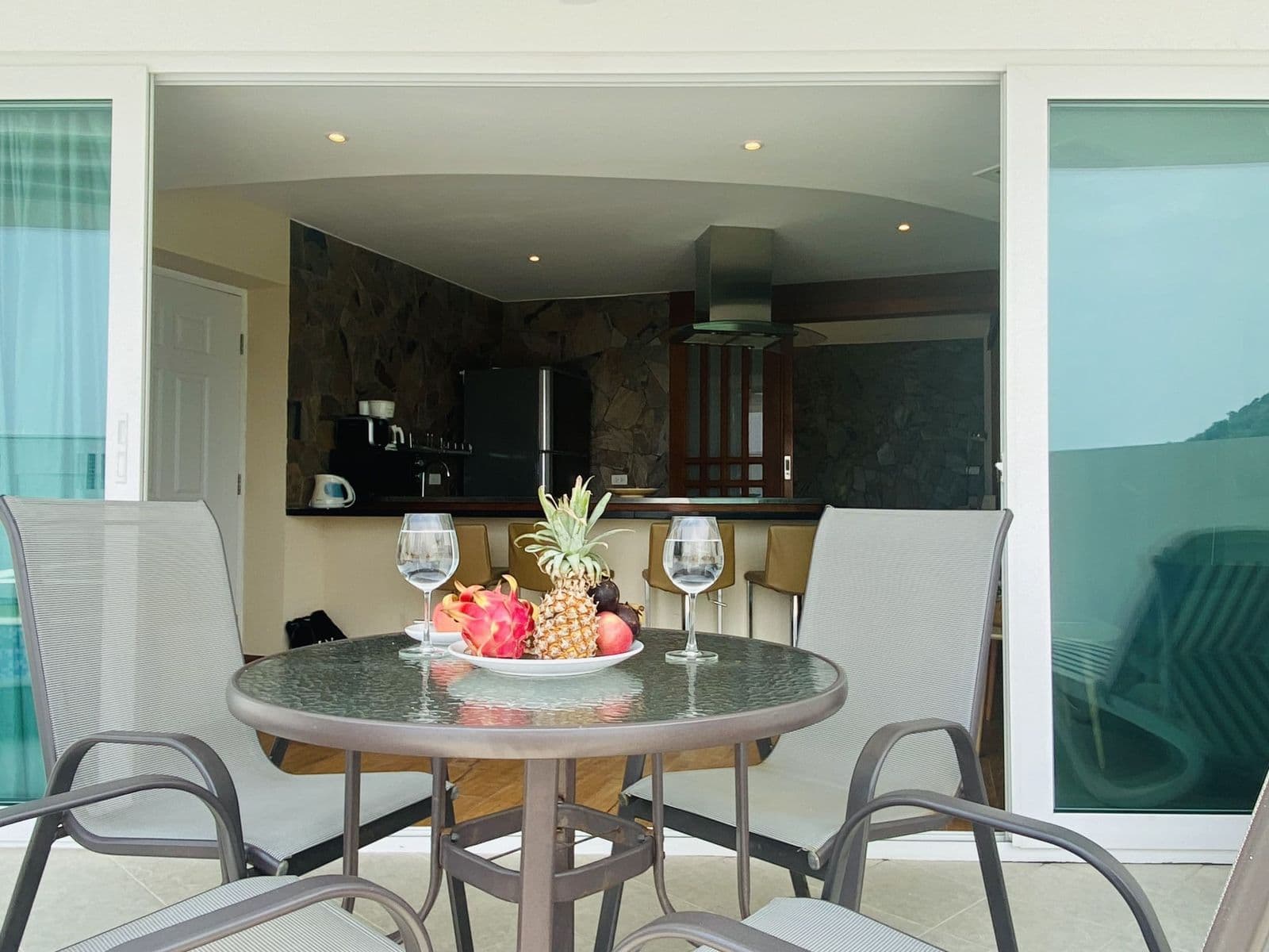 2 Bedroom, 2 Bath, Seaview Jacuzzi resale Kata — photo 5