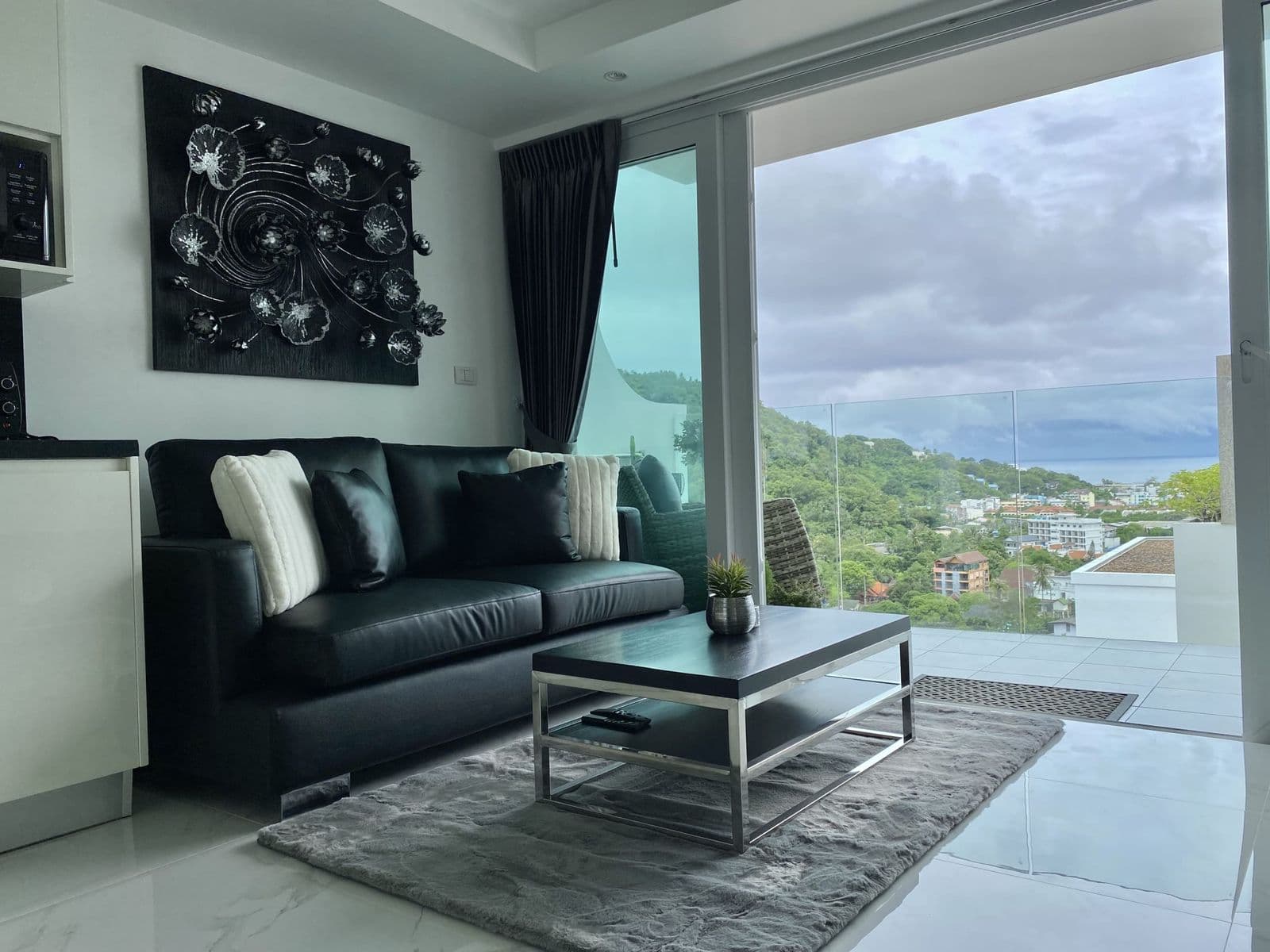 1 Bedroom, 1 Bath, Seaview Fully renewed resale Kata — photo 4