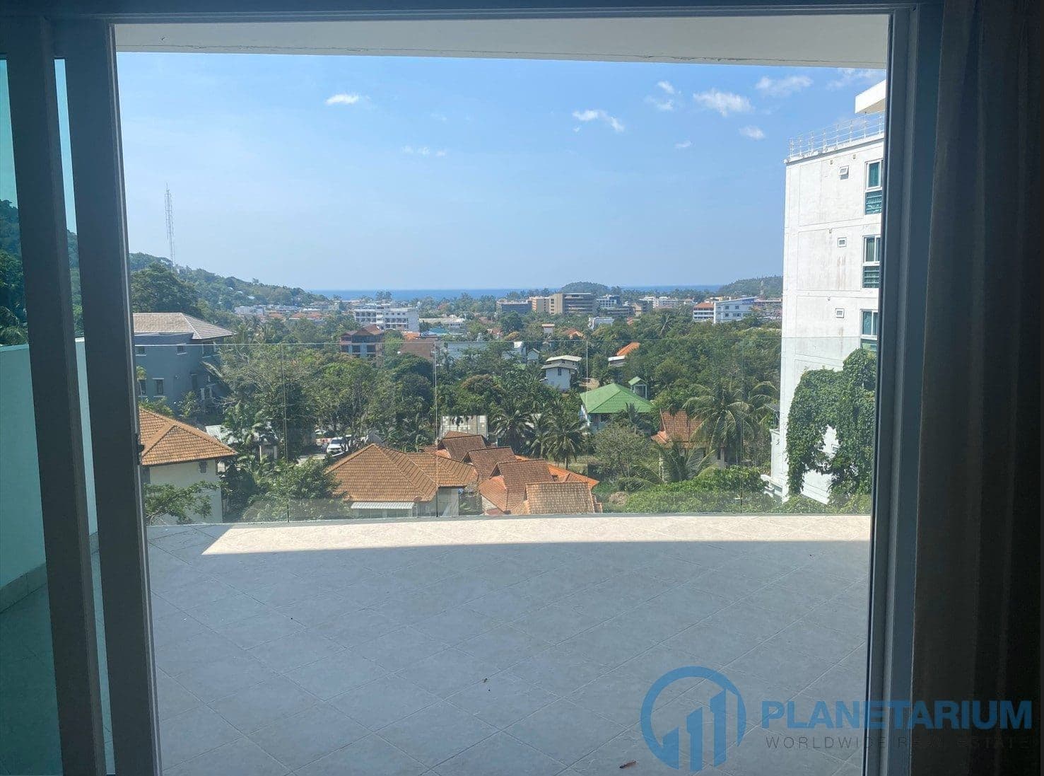1 Bedroom, 1 Bath, Seaview, No furniture resale Kata View — photo 5