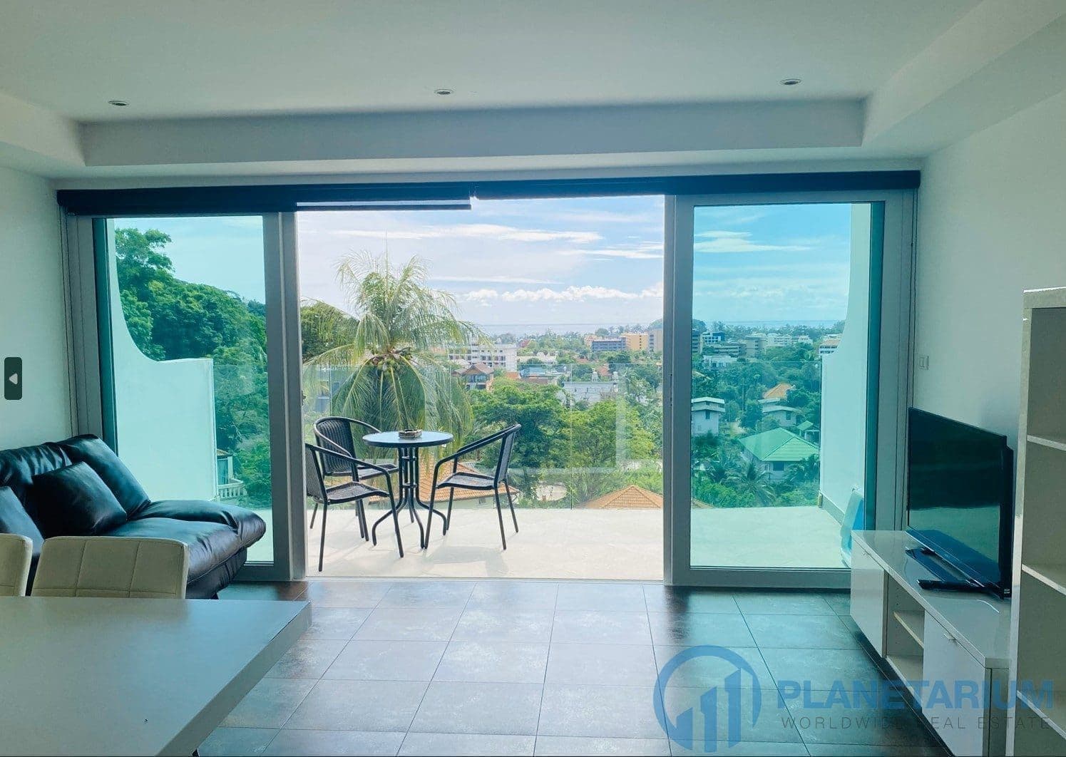 2 Bedroom, 2 Bath, Seaview resale Kata — photo 2