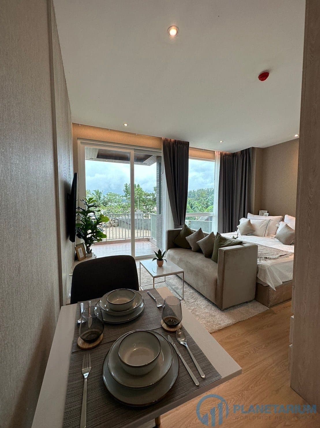 AMAZING LUXURY BEACHFRONT CONDOMINIUM — photo 4