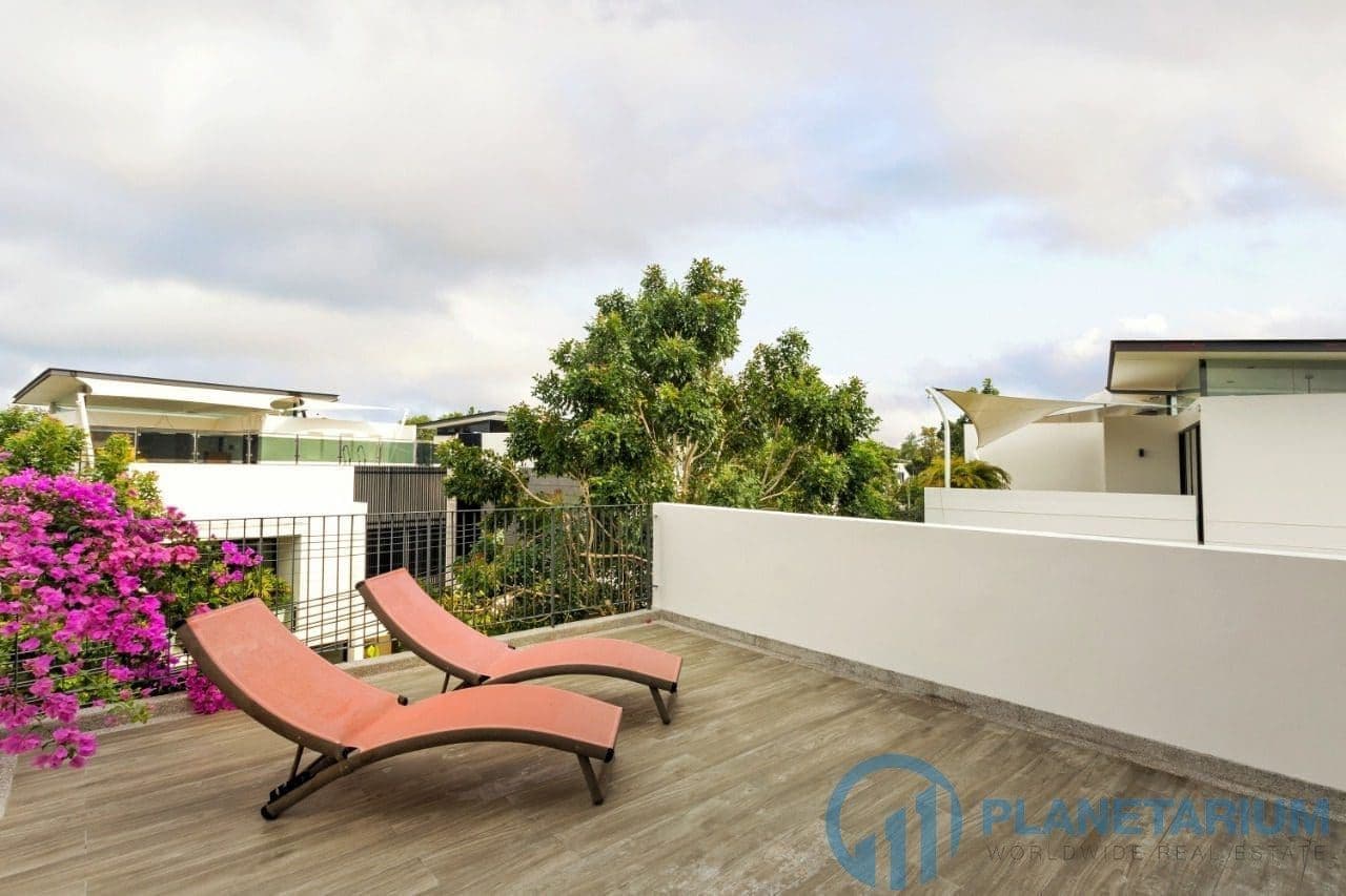 Resale Townhouse in complex laguna park — photo 2