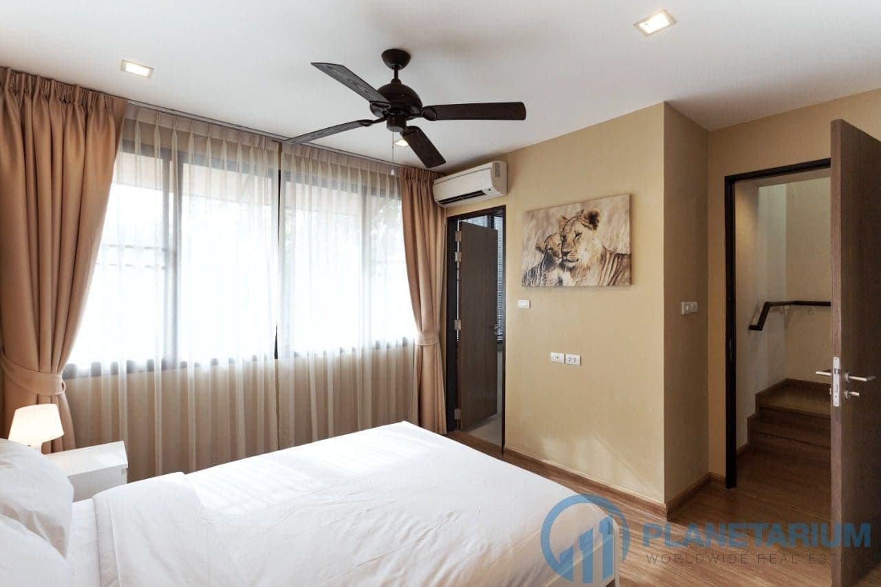 Resale Townhouse in complex laguna park — photo 3