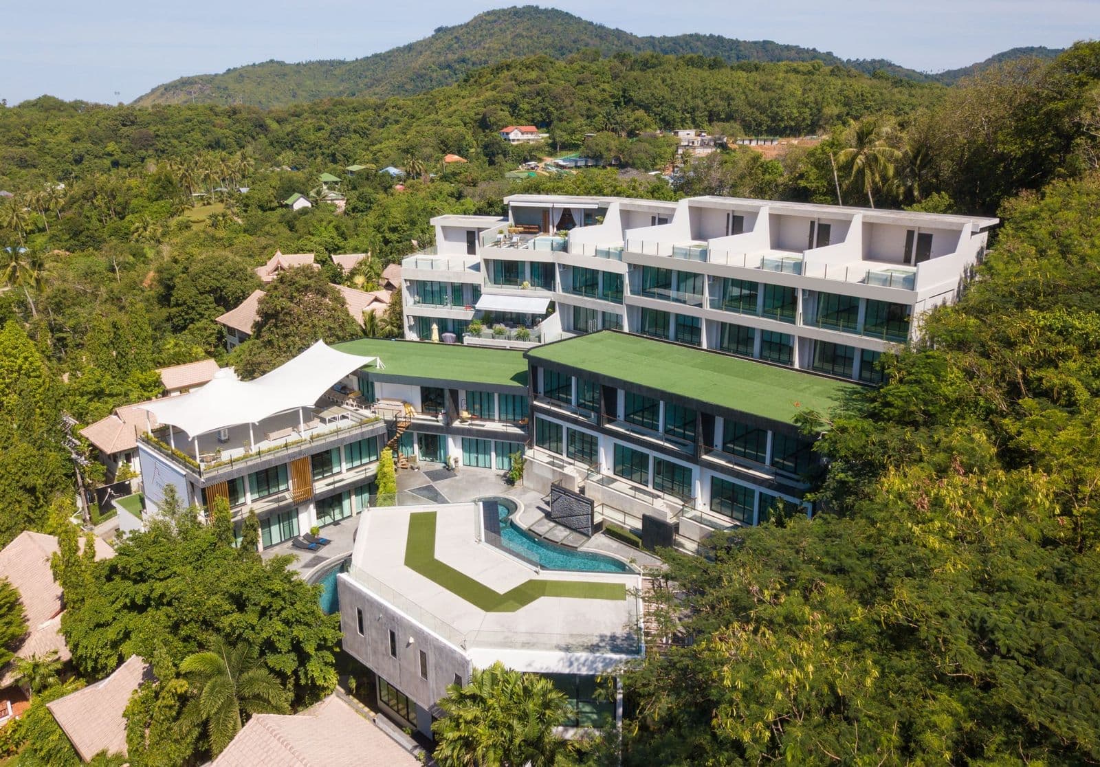 Luxury apartments with the view in rawai — photo 1