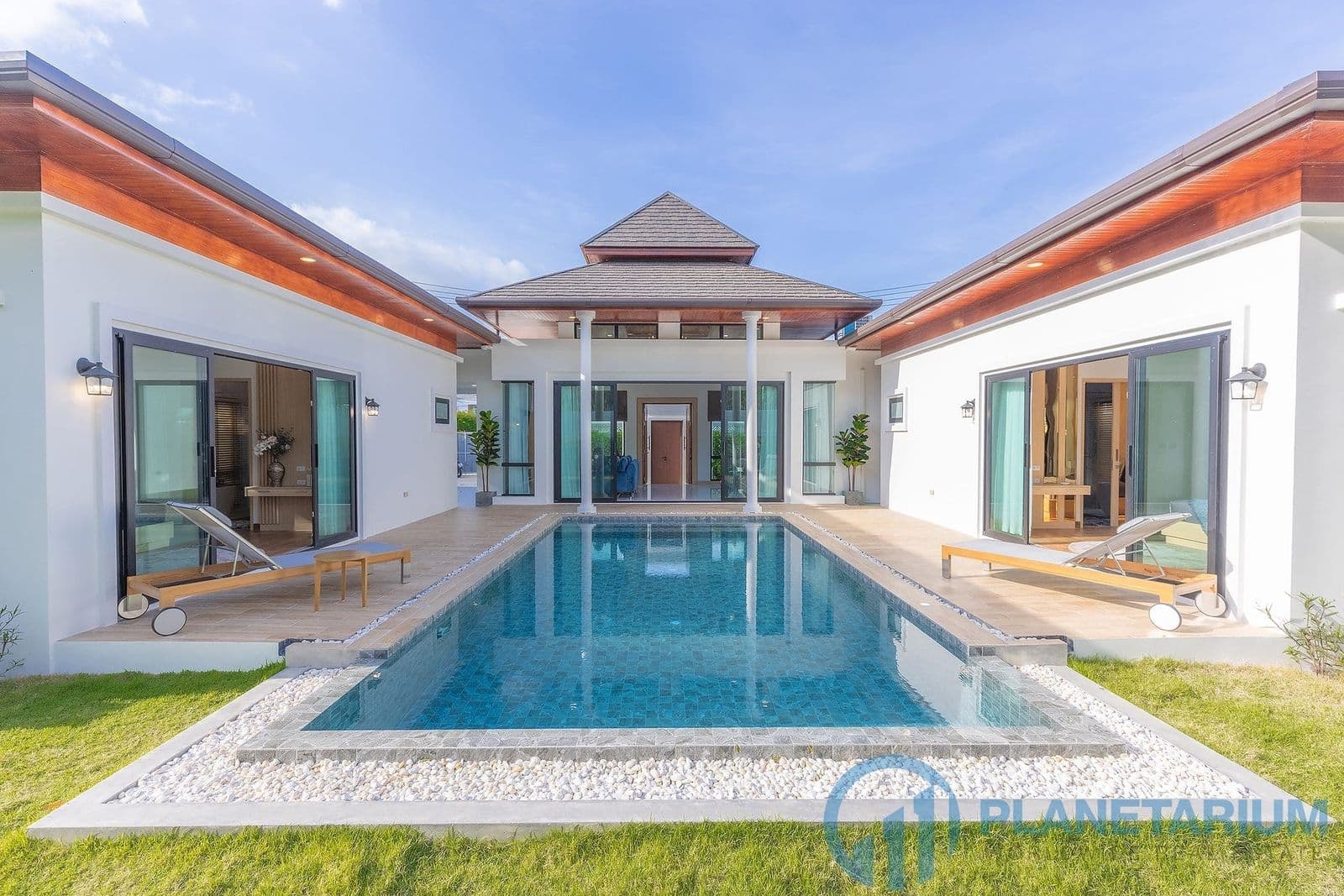 A perfect selection of Luxury Pool Villa Retreats for living and investment in Phuket — photo 1