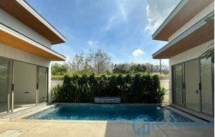 Modern tropical pool villa in thalang — photo 2