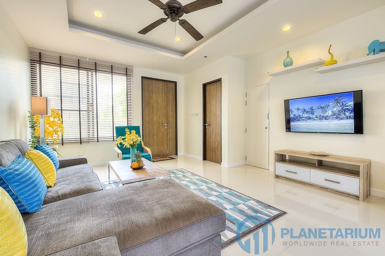 Townhome at laguna — photo 3