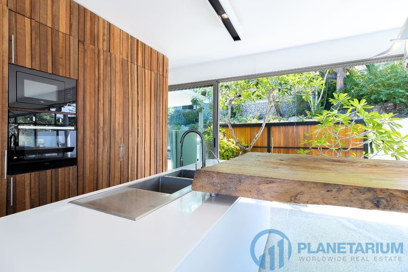 Sea view villa in Surin Beach — photo 5