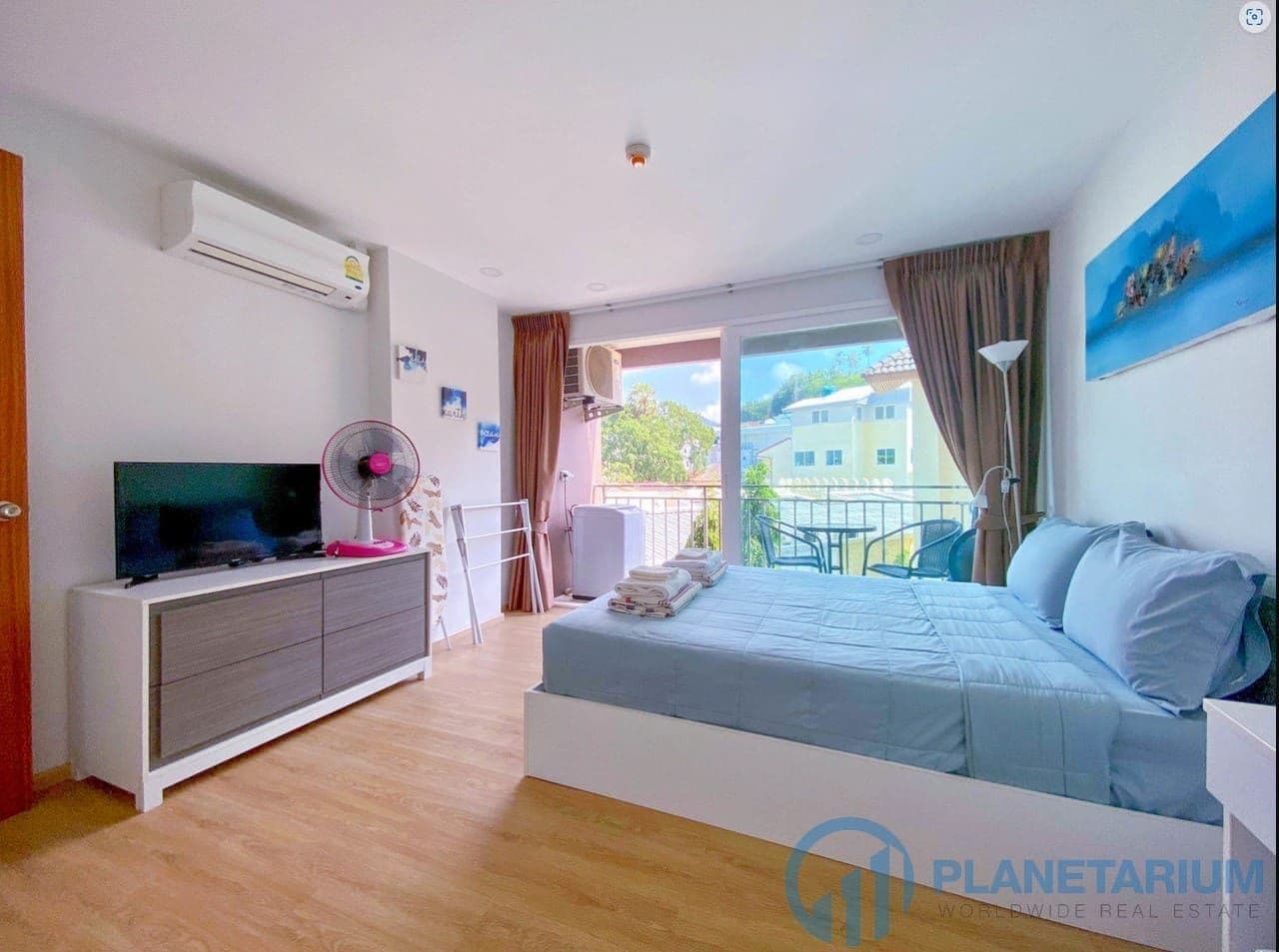 1 Bedroom Ozone kata resale — photo 1