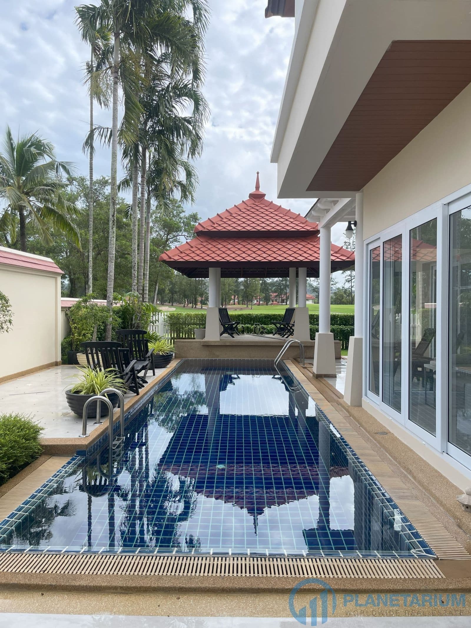 4 Bedrooms villa at laguna for rent — photo 1