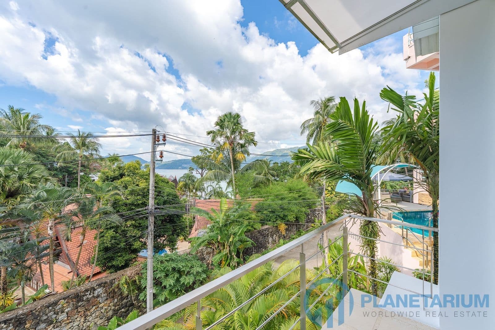 White house villa patong resale — photo 5