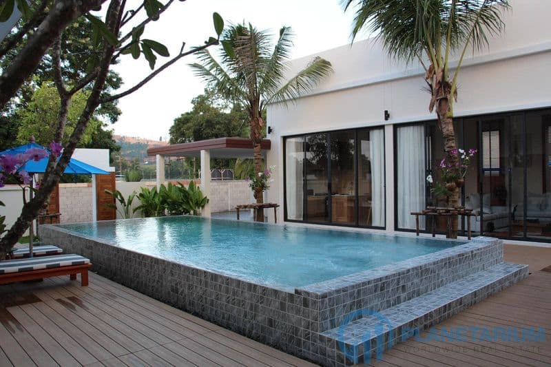5 Bedrooms villa for rent at Cherngtalay — photo 1