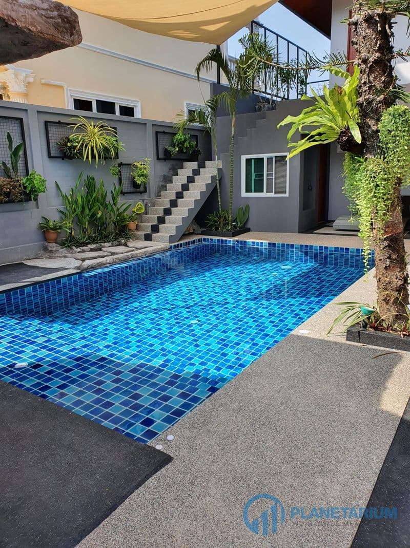 4 bedrooms luxury villa saiyuan for rent — photo 1