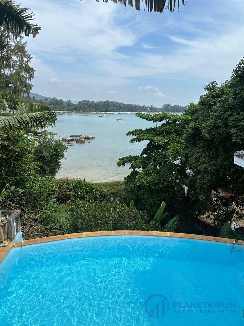 3 Bedrooms Beach Front Villa Rawai resale — photo 1