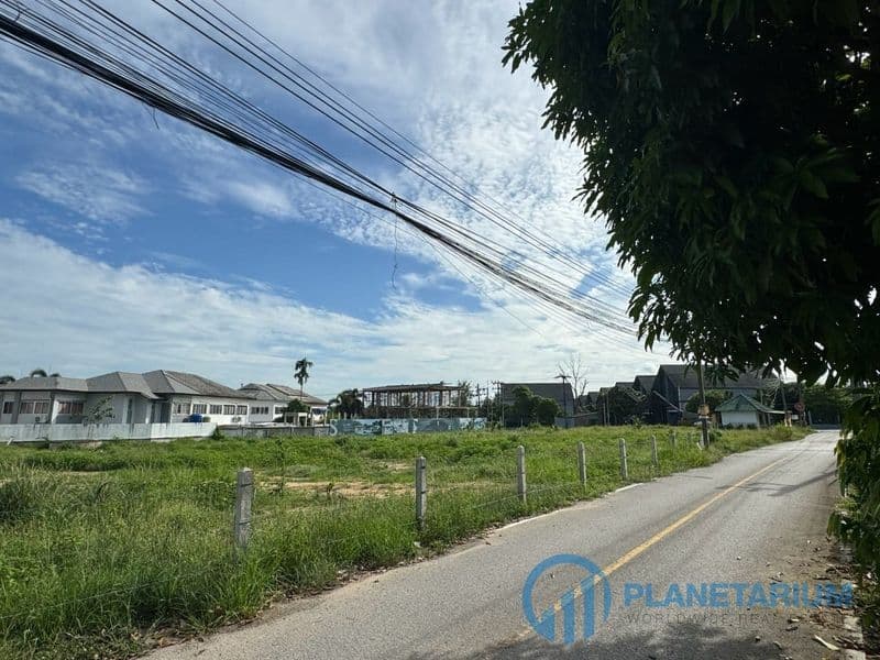 Land for sale in pasak soi 8 — photo 1