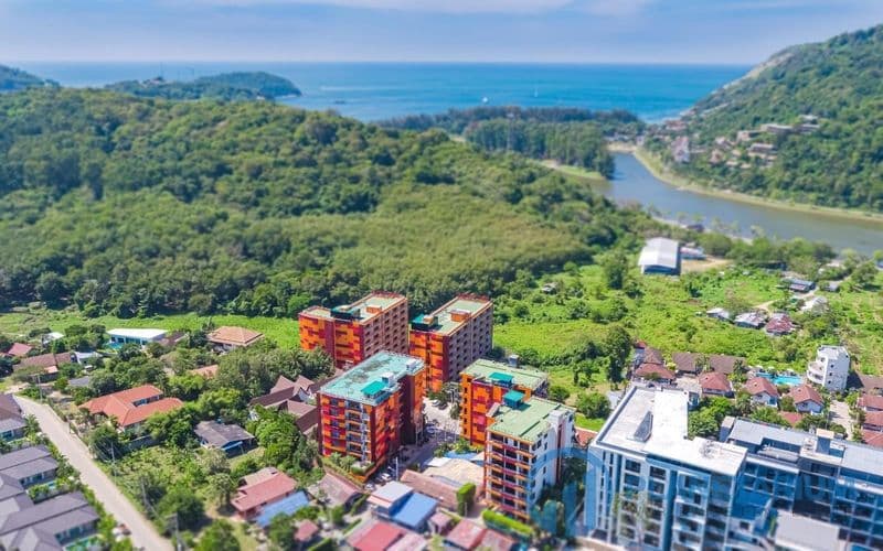1 bedroom Naiharn beach condo Resale — photo 1