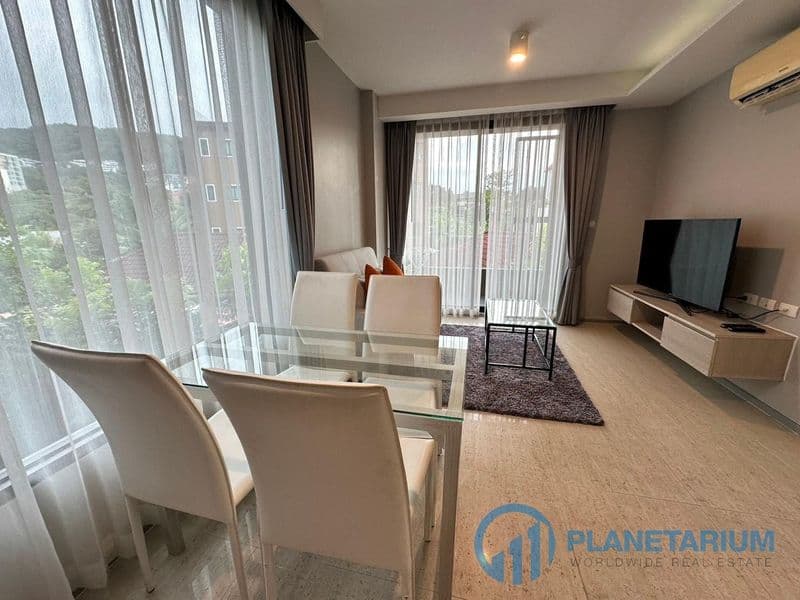 2 Bedrooms Avenue Resale — photo 1
