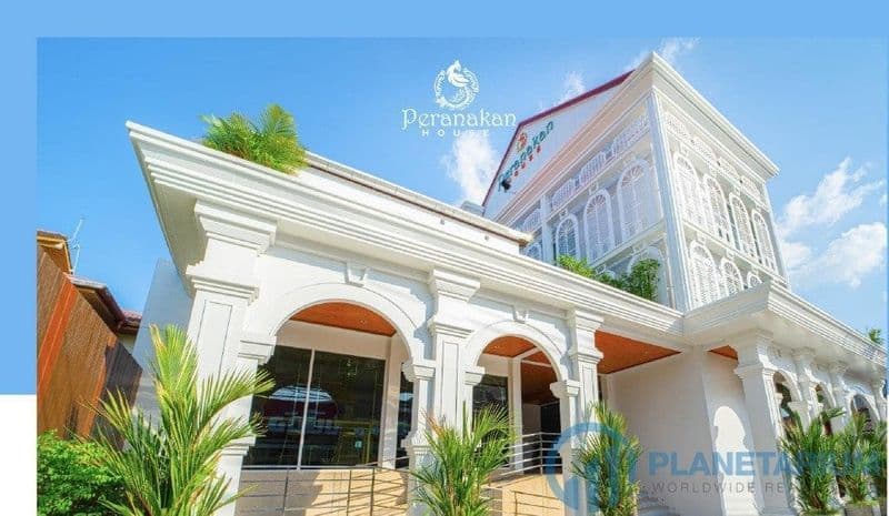 Hotel for sale — photo 1