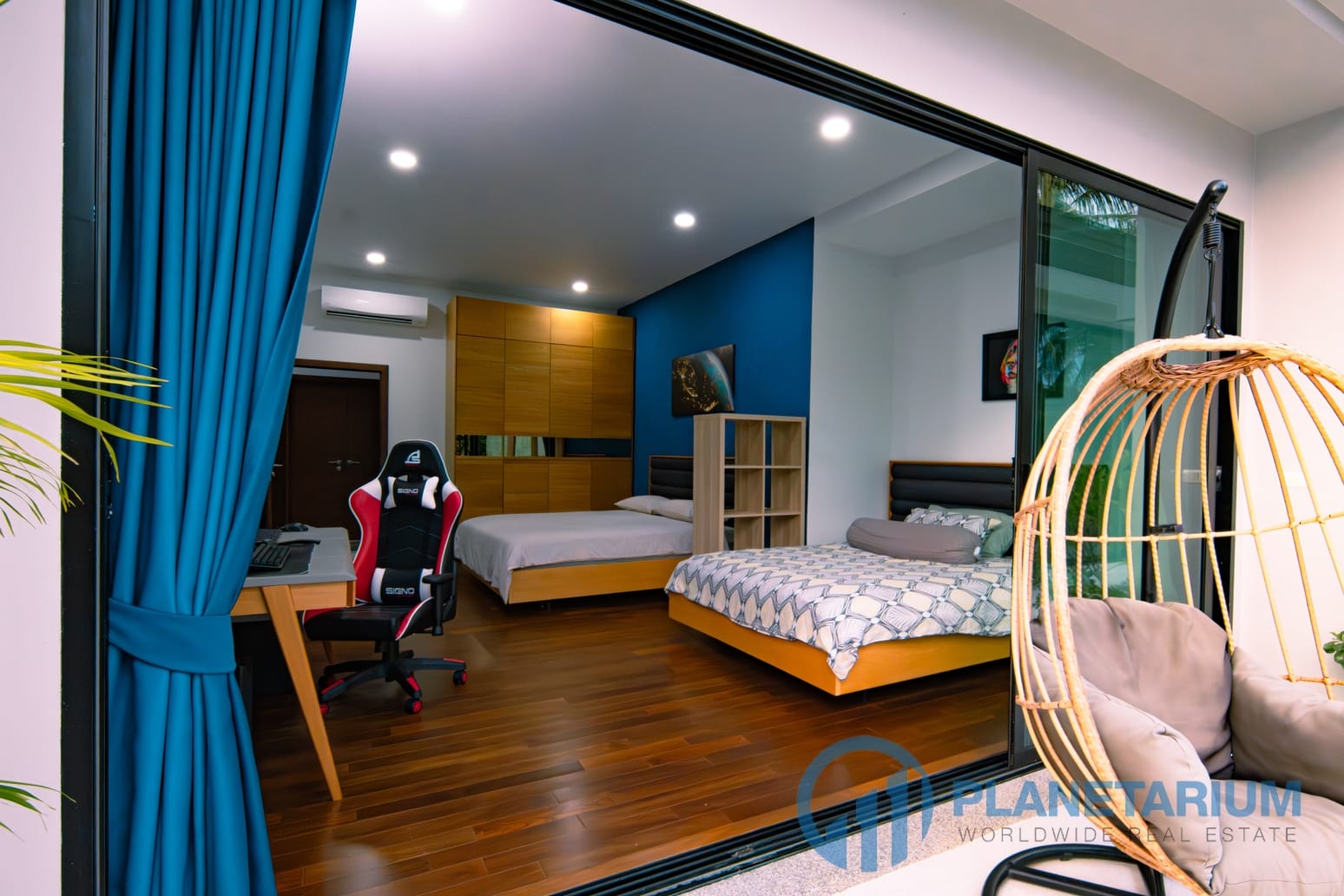 DSC02977-Enhanced-NR