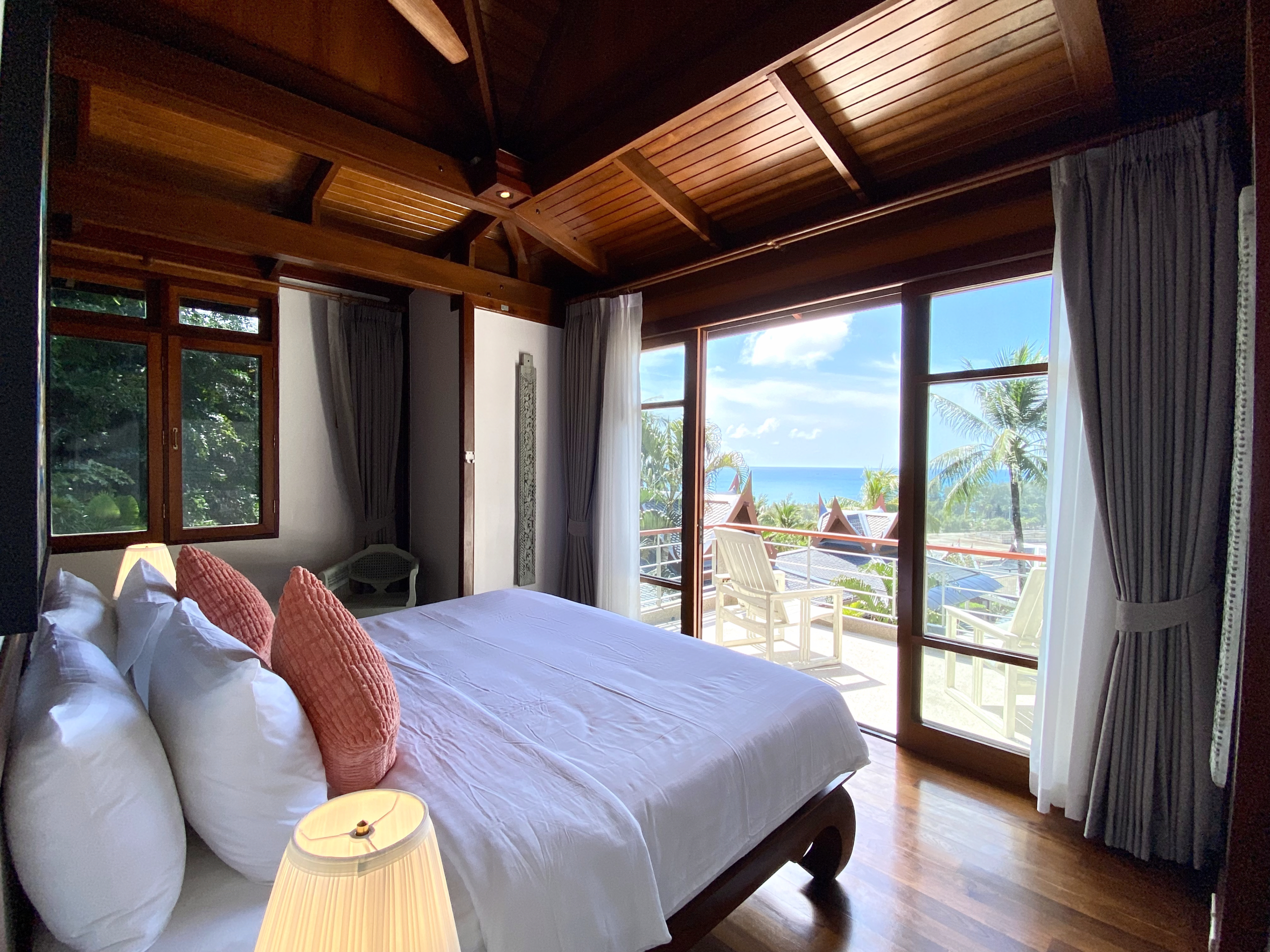 Ayara Surin Villa 22 040